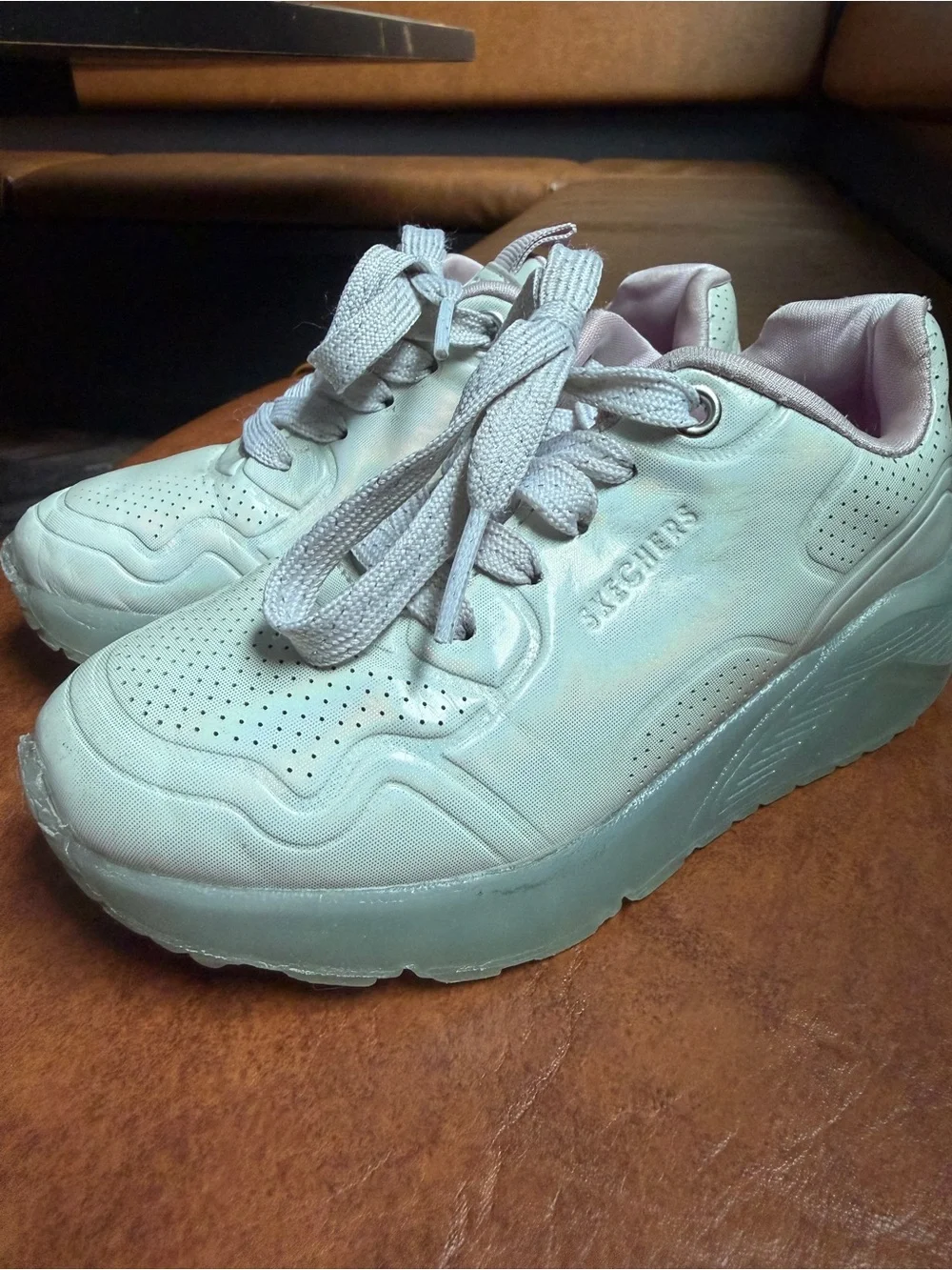 Skechers Uno Ice - Prism Luxe - Iridescent Pearl and lavender Lace-UPs size 11